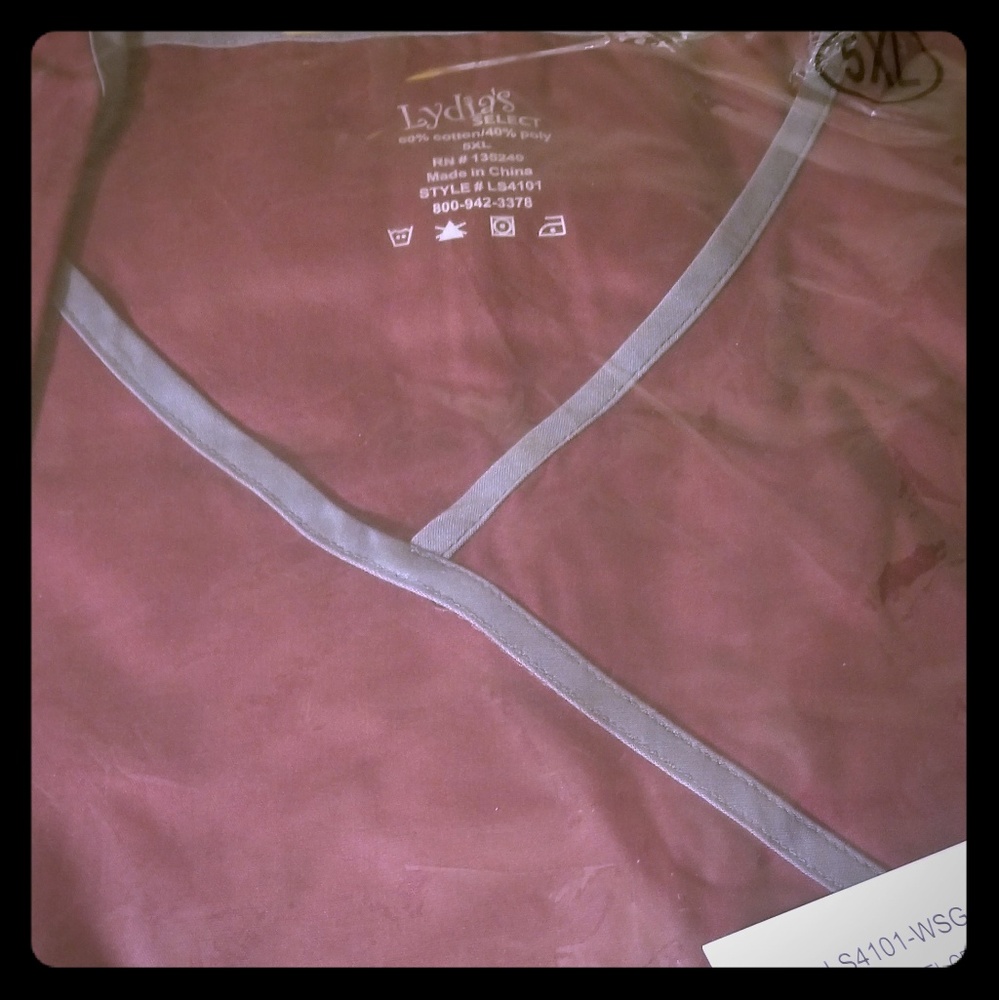 Lydia's Wine/gray mock scrub set